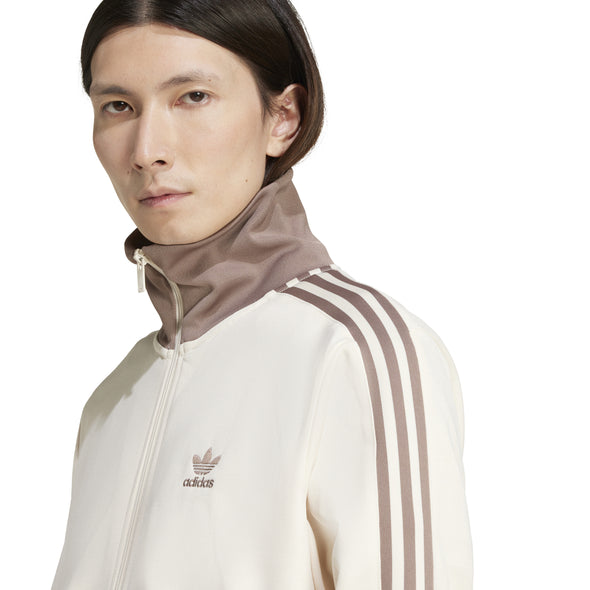 CLASSIC TRACK TOP - WONDER WHITE | TRACE BROWN